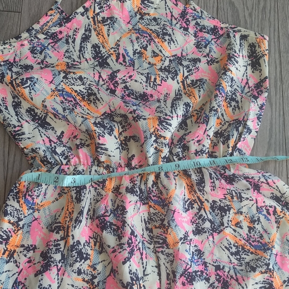 Beautiful romper by sans Souci🌼🌼🌸 - Picture 7 of 9